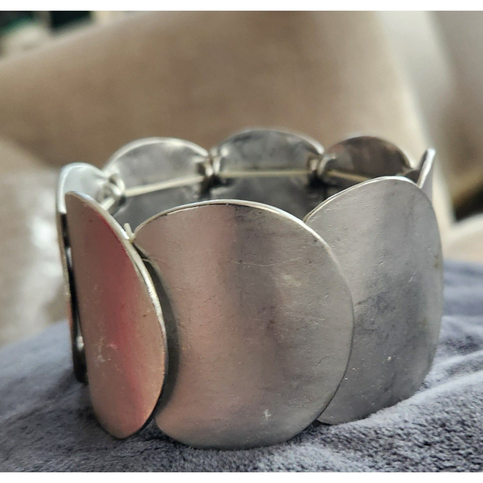 Susan Graver Overlapping Circle Discs Stretch Bracelet, 6